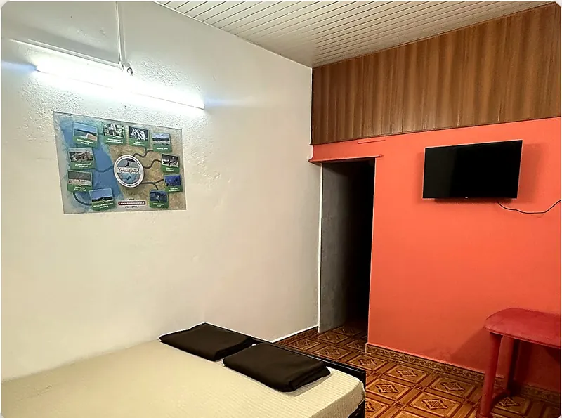 Room 4 seen from the window side